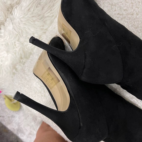 Title: Over-the-Knee Suede Boots - Size US 6.5 - Picture 6 of 14